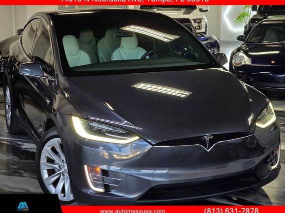 TESLA MODEL X 2017 5YJXCBE22HF049631 image TESLA MODEL X 2017 5YJXCBE22HF049631 image